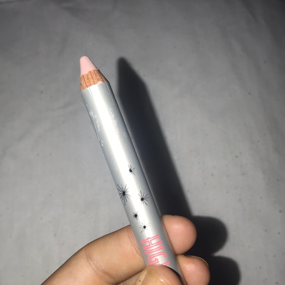 Creamy Brow Highlighting Pencil - Picture 2 of 2